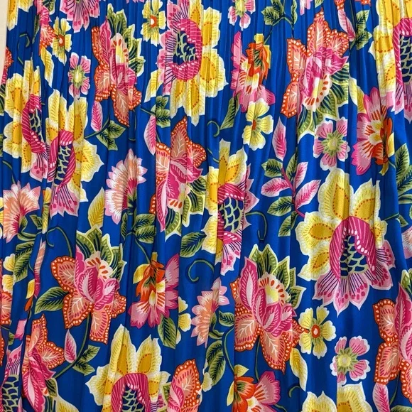 Elle Blue Floral Midi Skirt with Pink and Yellow Blooms - Picture 14 of 16